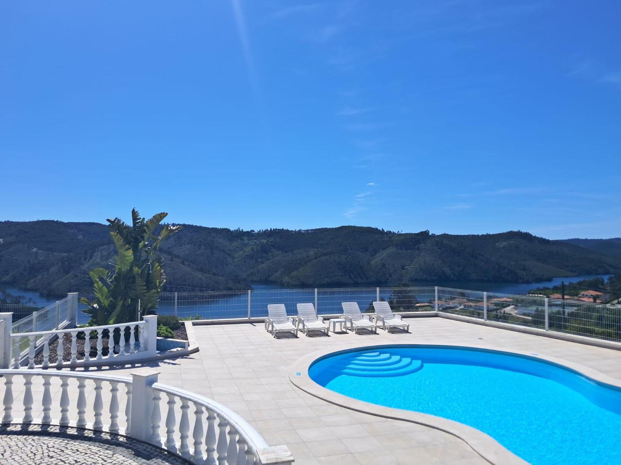 Lago Azul Villas Ferreira do Zêzere Exterior foto